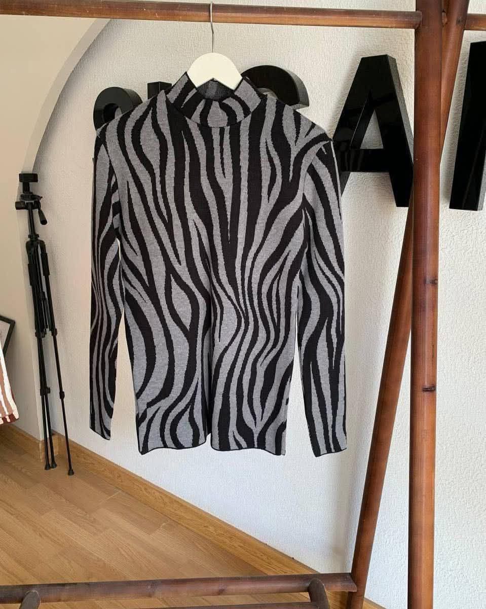 Women's Zebra Print Basic Shirt